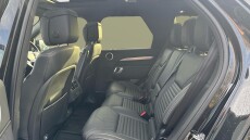 Land Rover Discovery 3.0 D300 Dynamic HSE 5dr Auto Diesel Station Wagon